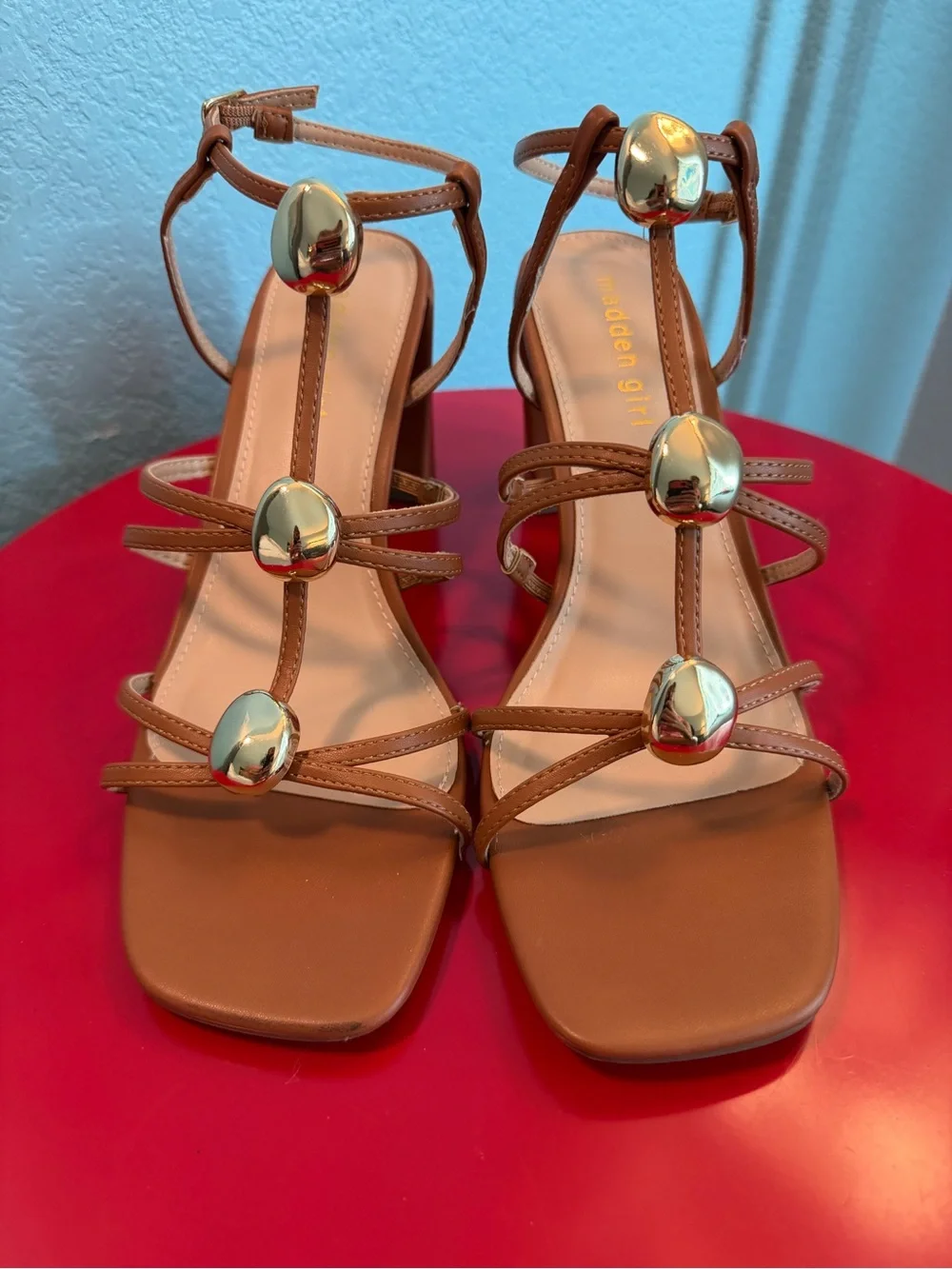 NEW** Madden Girl Tan Strappy Block Heel Sandals with Gold Orbs Size 9